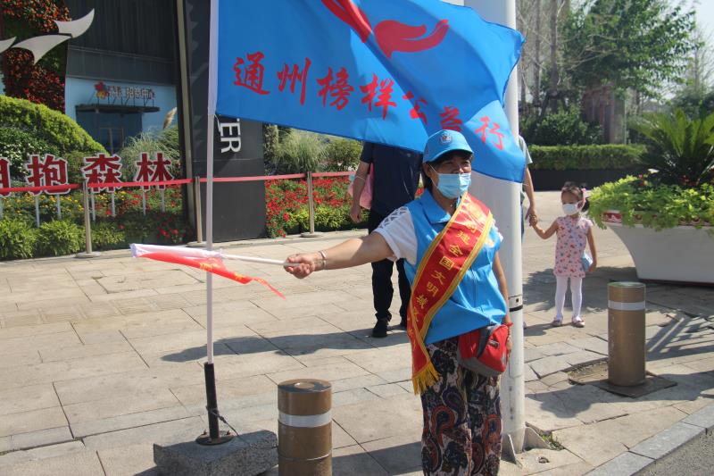 <strong>我想操逼嗷嗷操我逼操烂那种</strong>